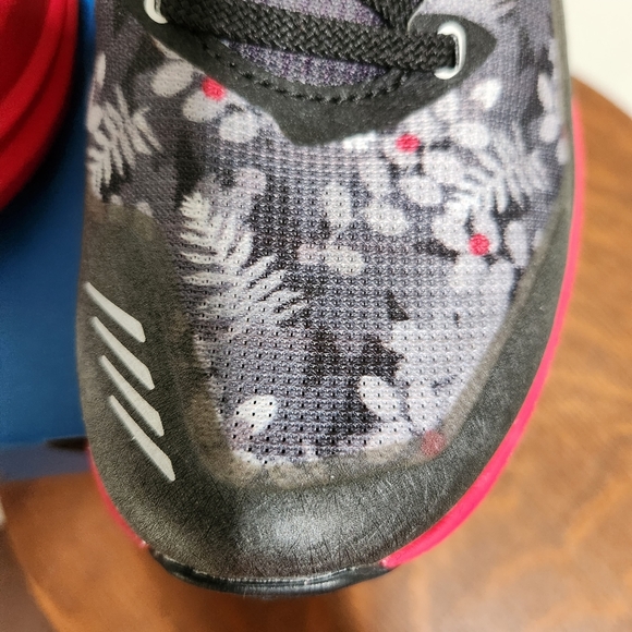 BROOKS CASCADIA 16 WOMEN'S TRAIL RUNNING SHOES LIMITED EDITION SASQUATCH 7 NEW - Picture 12 of 16